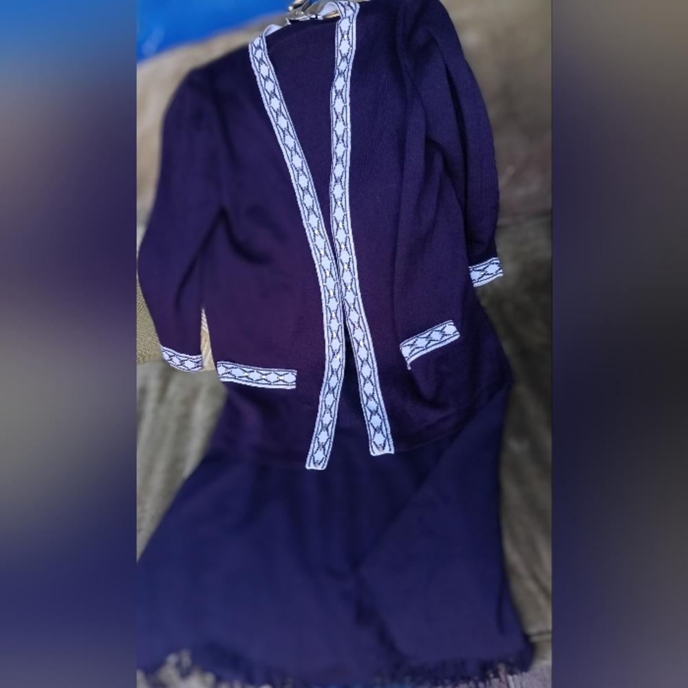 St. John by Marie Grey Eggplant Knitted Blazer Cardigan (Sz L) & Skirt (Sz 8)